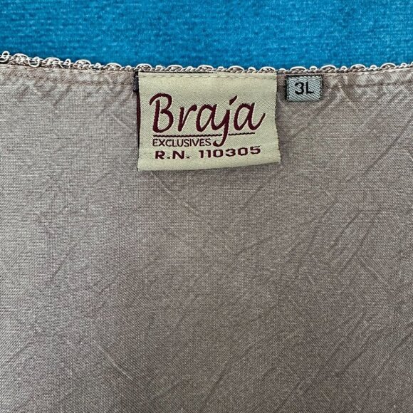 Braja Exclusives Embroidered Button Down Flowy Boho Top, 3L - Picture 5 of 5